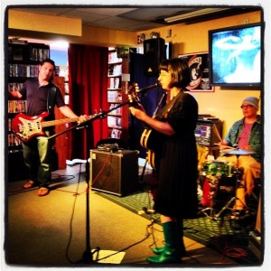 Lys Guillorn & Her Band at Best Video